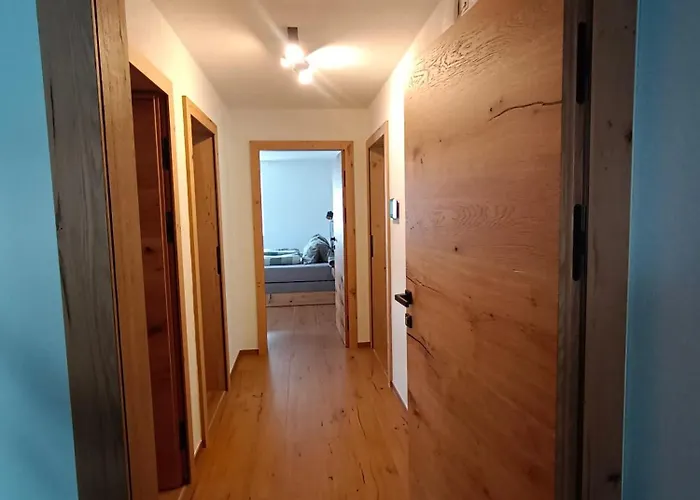 Kristina 施图拜河谷新施蒂夫特